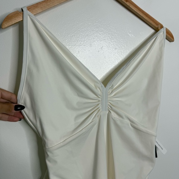 NWT Massimo Dutti Cream Swimsuit With Gathered‎ Detail One Piece Size Large - Picture 3 of 9